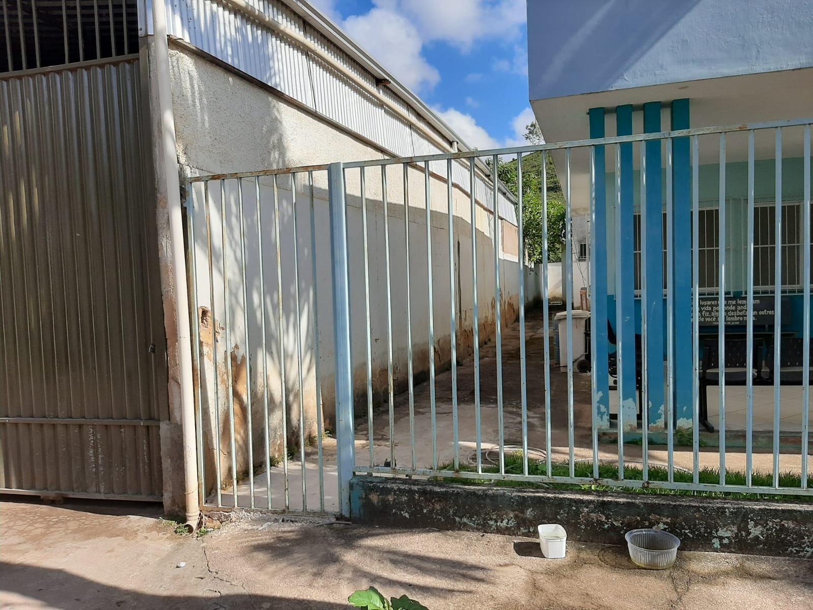 Galpão. 4 fundos..jpg